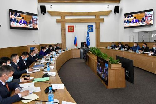 В Правительстве Тувы обсудили эпидемиологическую ситуацию по новой коронавирусной инфекции