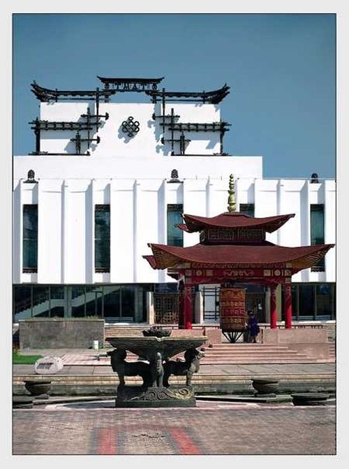 Театр Тувы. Что покажут в этом сезоне?