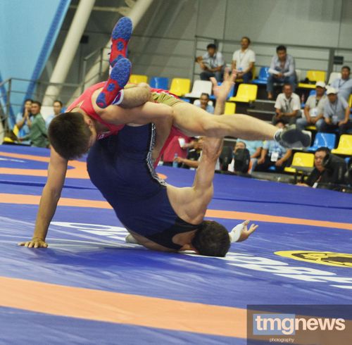 Определились полуфиналисты первого дня чемпионата России в Кызыле