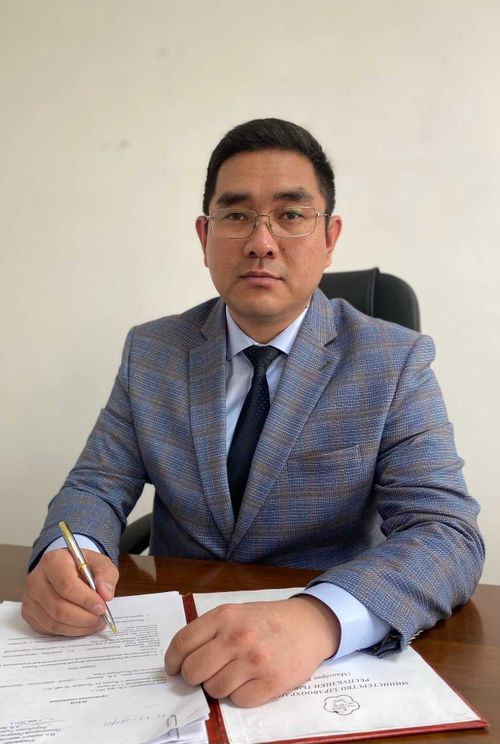 Айдын Сарыглар: «Берегите себя, оставайтесь дома!»