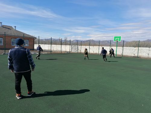 Для пенсионеров Тувы организовали подвижные игры