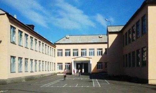 Директора школы уволили, чтобы повысить?