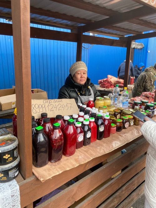 Жители Эрзинского и Тес-Хемского районов представили свою сельхозпродукцию