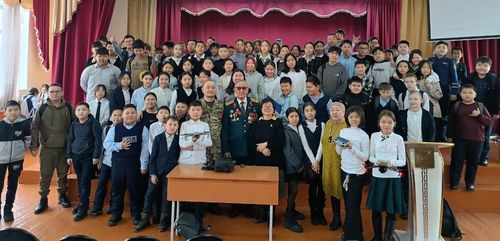 Эр мөзү-бүдүш, төрээн чуртунга ынакшыл база эрес-дидим чорукту хевирлээр