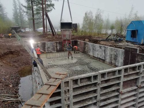 Строительство тоджинского моста в разгаре