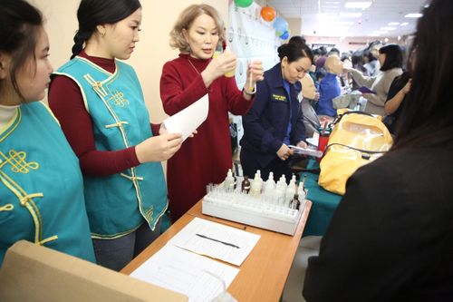 Ажык эжиктер хүнү