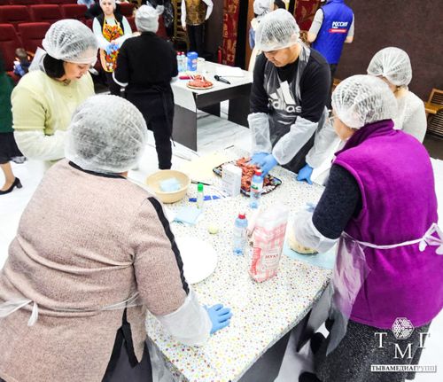 В Туве стартовала ежегодная благотворительная акция «Лепи добро»