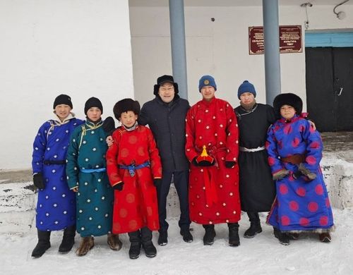 «Шагаа ыры» деп ырыга видеоклип бижидеринге дузалашкан