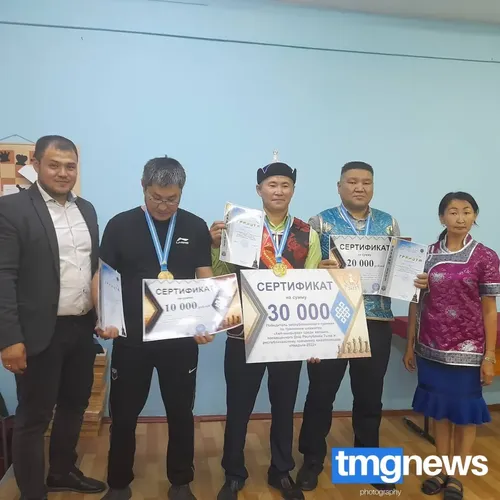 В Туве подвели итоги первенства республики по шахматам "Хол-шыдыраа"