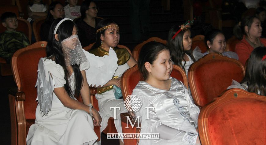 В Туве прошел новогодний утренник для детей участников СВО