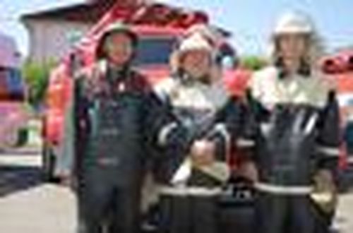 Пожарные отпраздновали с «огоньком»