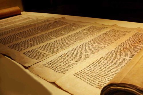 Иннокентий Сотников: «Уйгурская письменность через старомонгольскую возвращается к потомкам»