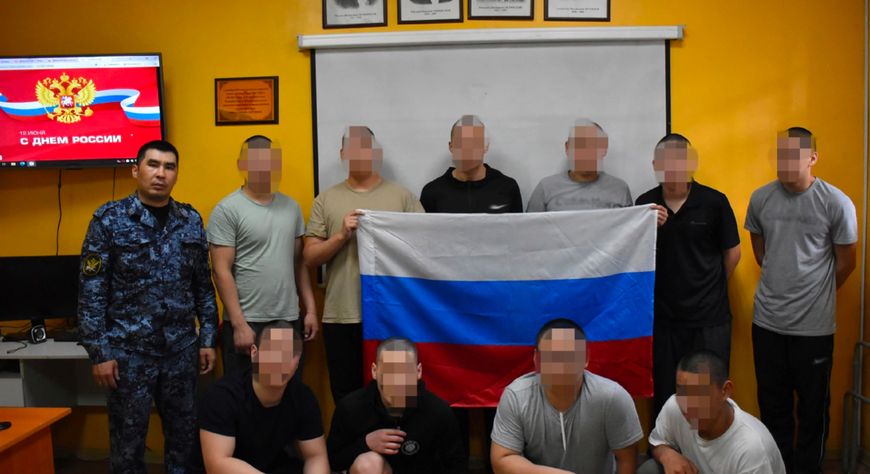Несовершеннолетним, находящимся в СИЗО Кызыла, рассказали о подвигах соотечественников