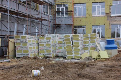 В Туве продолжается капитальный ремонт школ