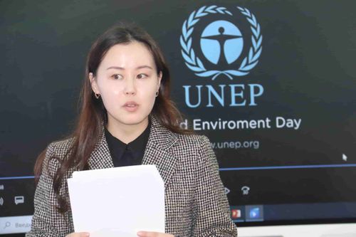 В Госдуме предложили ввести сокращенную рабочую неделю для женщин с двумя детьми