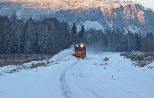 Внимание водителям: работы на автозимнике Усть-Бурен - Усть-Элегест - Кунгуртуг