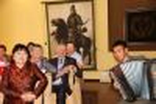 Нам в отставку пока уходить ещё рано…