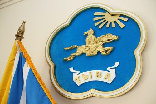 Тувинские парламентарии рассмотрят на сессии более 40 вопросов