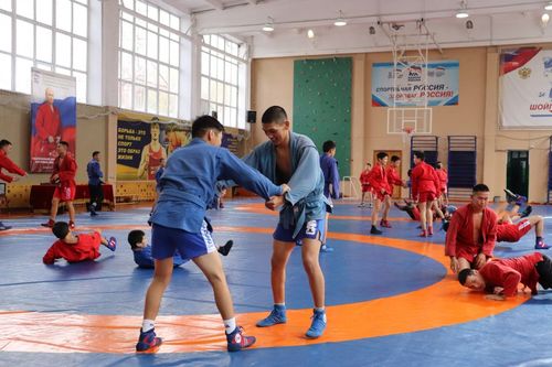 В Кызыле по инициативе «Единой России» прошла открытая тренировка в рамках партийного проекта «Zа Самбо»