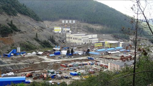 В Туве на 3 месяца приостановили деятельность рудника «Лунсин»