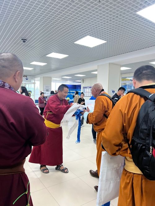 Делегация из Тувы принимает участие в Международном буддийском форуме