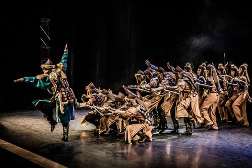 На сцене Национального театра Тувы выступит Государственный театр танца Калмыкии «Ойраты»