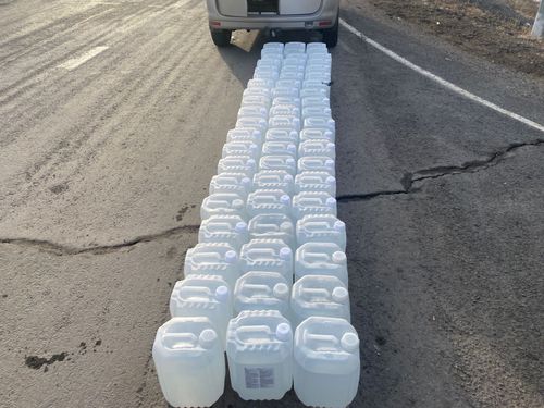 В Туве у местного водителя изъяли 600 литров спирта