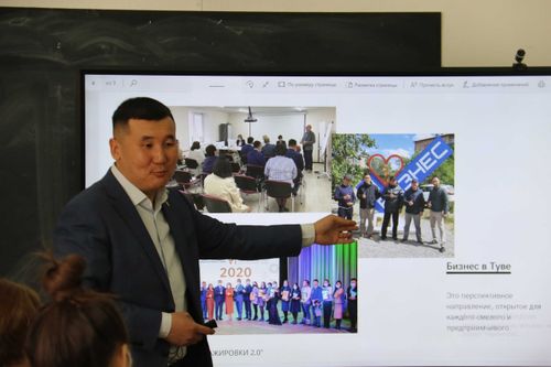 Аяс Монге: "Выбирайте свою профессию грамотно и сегодня"