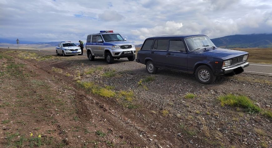 Военный автоинспектор Росгвардии задержал пьяного водителя в Туве