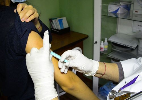 В Туве вакцинацию против гриппа прошли более 199 тысяч человек