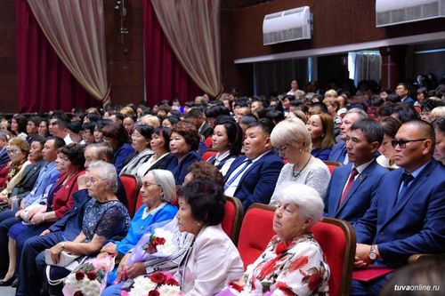 Учителя Тувы готовятся к Августовским совещаниям