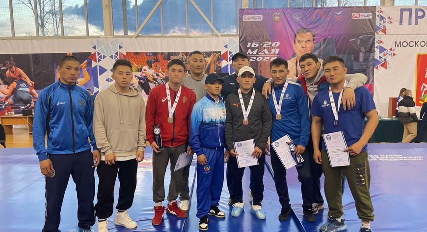 Студенты из Тувы стали победителями и призерами Всероссийских соревнований по спортивной борьбе