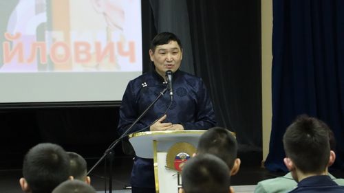 В КПКУ открылась выставка Радомира Балгана «Деды и внуки»