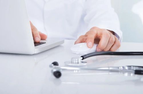 Без меня меня лечили…