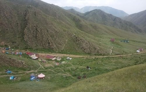 Үүр-Сайыр аржаанының дому