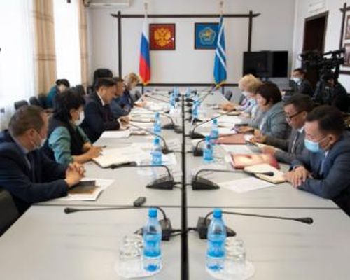 В Минобрнауки Тувы разработали новую систему оплаты труда учителей