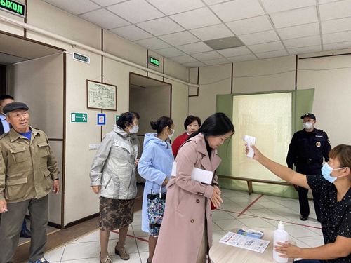 Избирательные участки Тувы приступили к работе