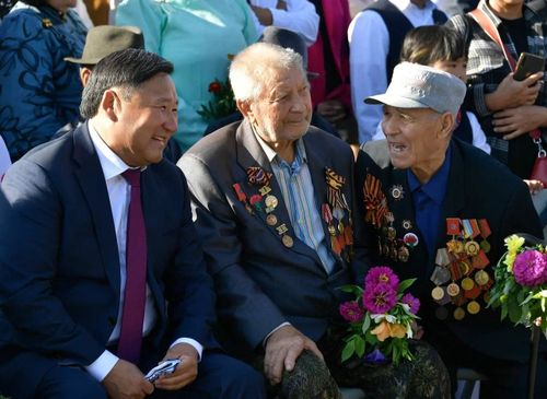 Владислав Ховалыг: Сейчас мы решаем непростые задачи, и нам нужна ваша мудрость, ваше наставничество, ваш пример