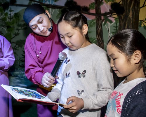 «Сказка-ложь, да в ней намек…»: в свет вышли «Тувинские народные сказки»