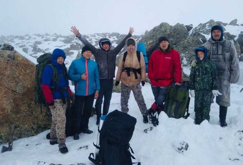 Сотрудниками Минобрнауки Тувы покорена самая высокая точка Танды-Уула