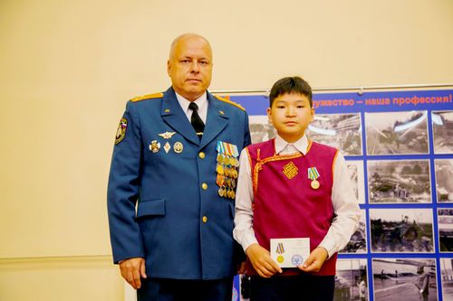 Дети-герои. Два барта спасли тонувших людей