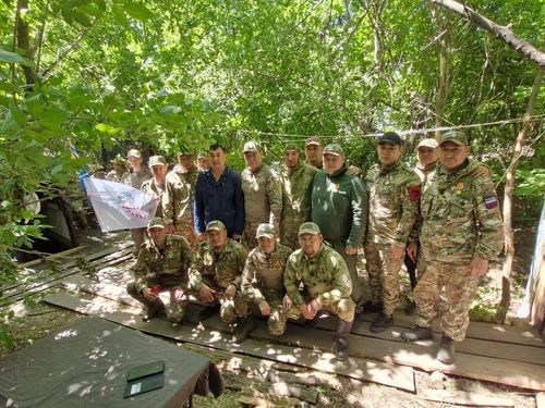 Своих не бросаем!