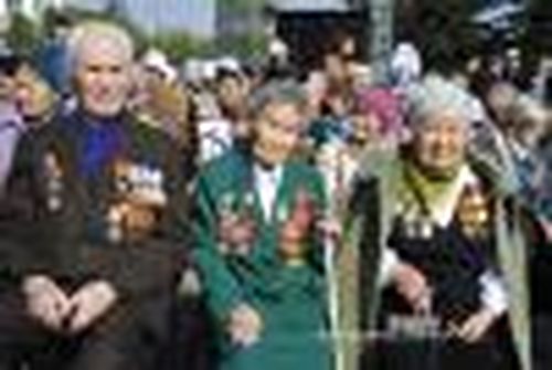 Дань уважения героям