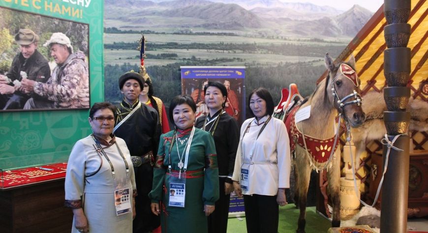 Педагоги из Бай-Тайгинского района поделились на выставке «Россия» опытом работы по патриотическому воспитанию детей