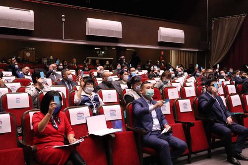 В Туве избрали секретаря и руководителя регионального отделения партии "Единая Россия"