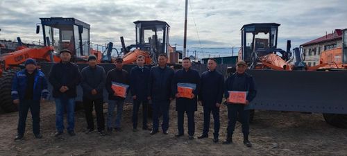Дорожники Тувы получили новую технику стоимостью более 190 миллионов рублей