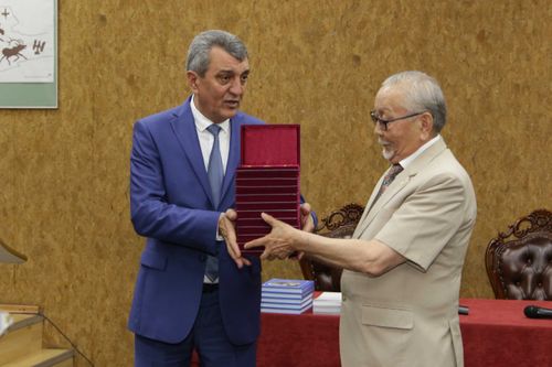 Сергей Меняйло встретился с активной молодёжью Тувы