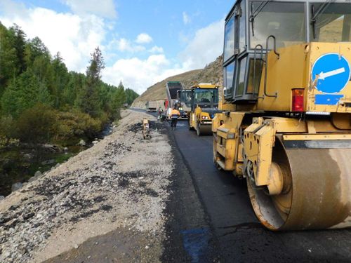 В Туве завершают ремонт автодороги на аварийно-опасном участке перевала «Калдак-Хамар»