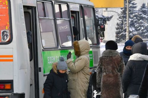 Хүндүлүг пассажирлер!