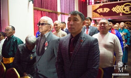 Адаларга мөгейиг